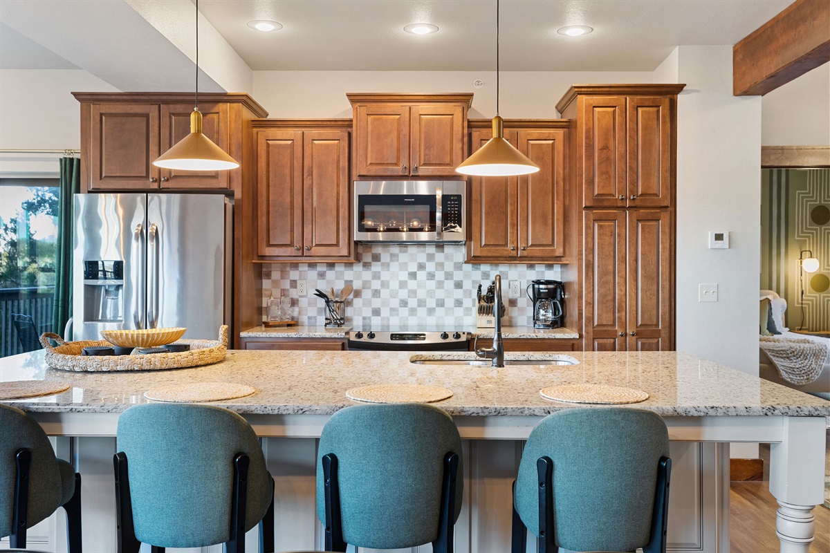 Fully stocked kitchen, just bring the food!