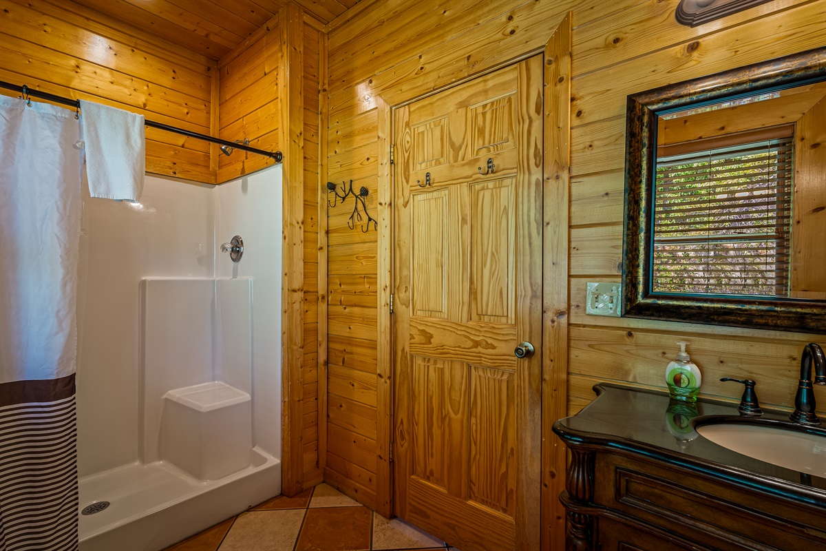 Main floor king BR 2 bathroom