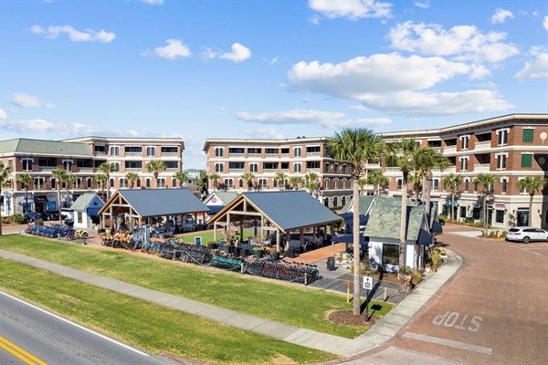 Peddlers Pavillion is only a few blocks away!