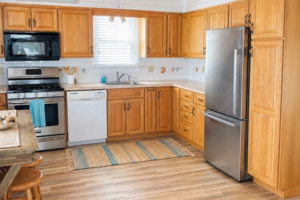 Spacious, fully equipped kitchen
