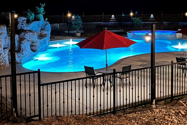 Night time magic at the giant pool