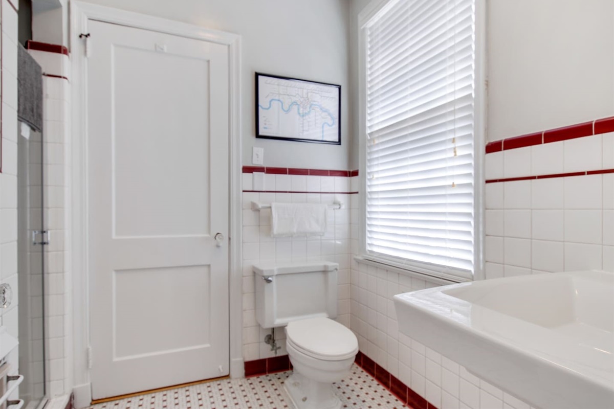 Jack and Jill bathroom for bedrooms 1 & 2.