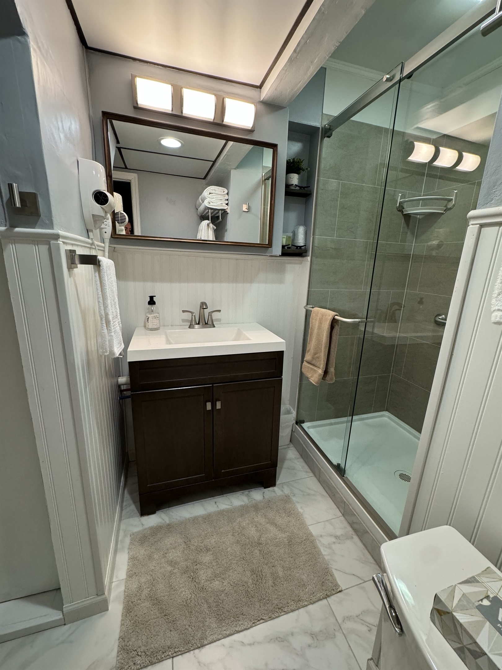 Lower level bath with shower