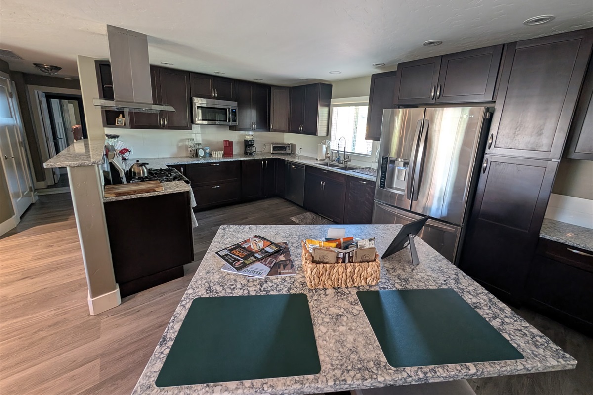 Nice large open space kitchen with lots of cabinet space