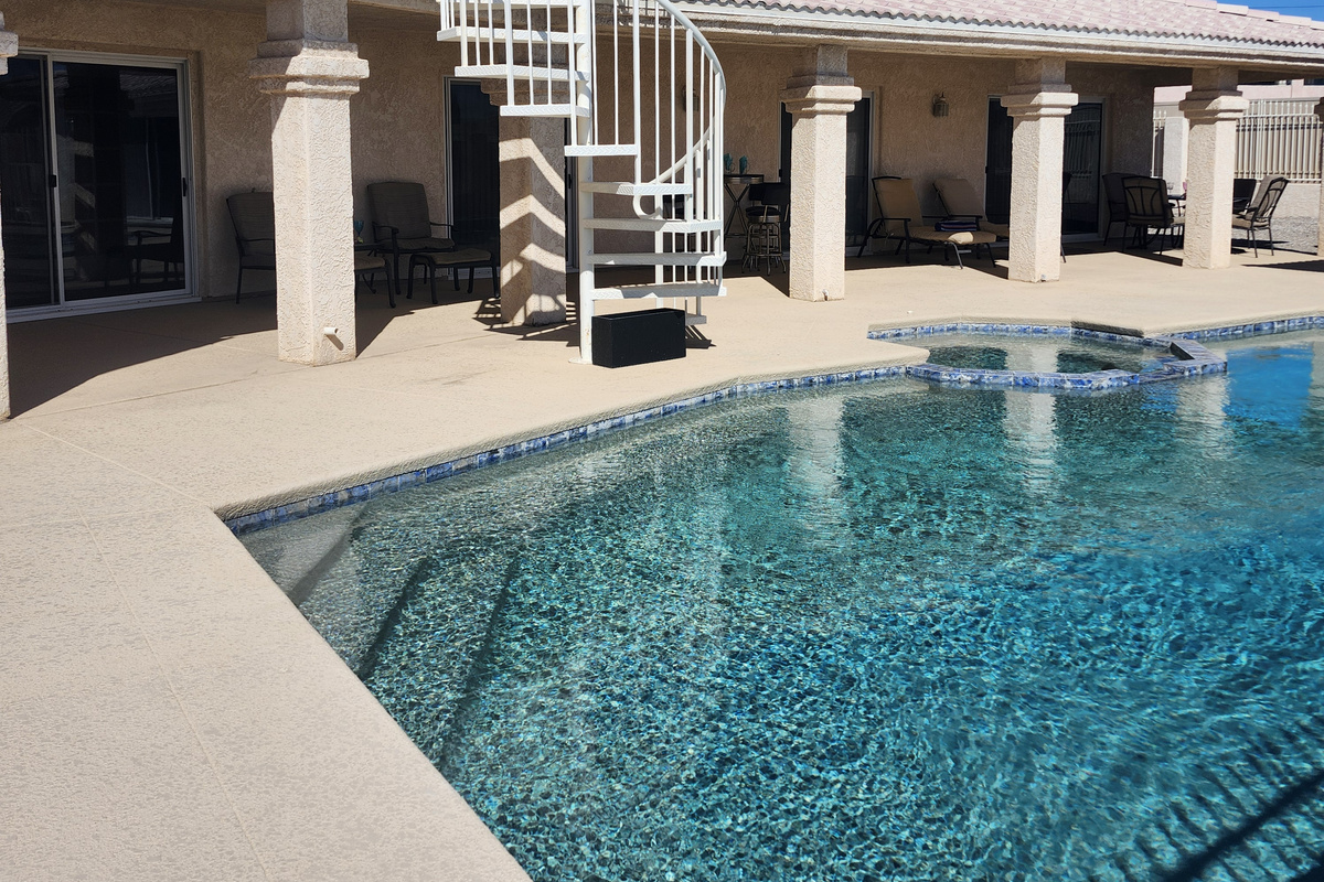 Pool & Patio
