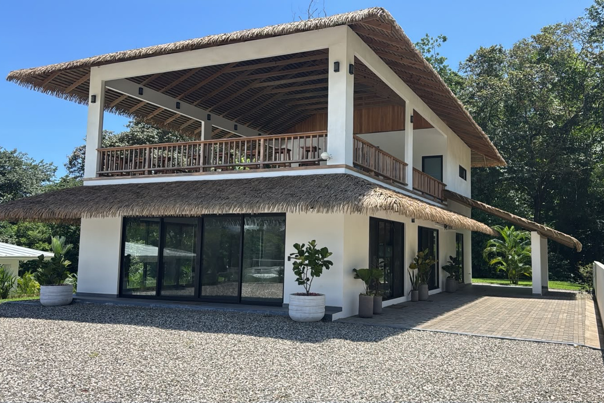 Front of Villa 6
