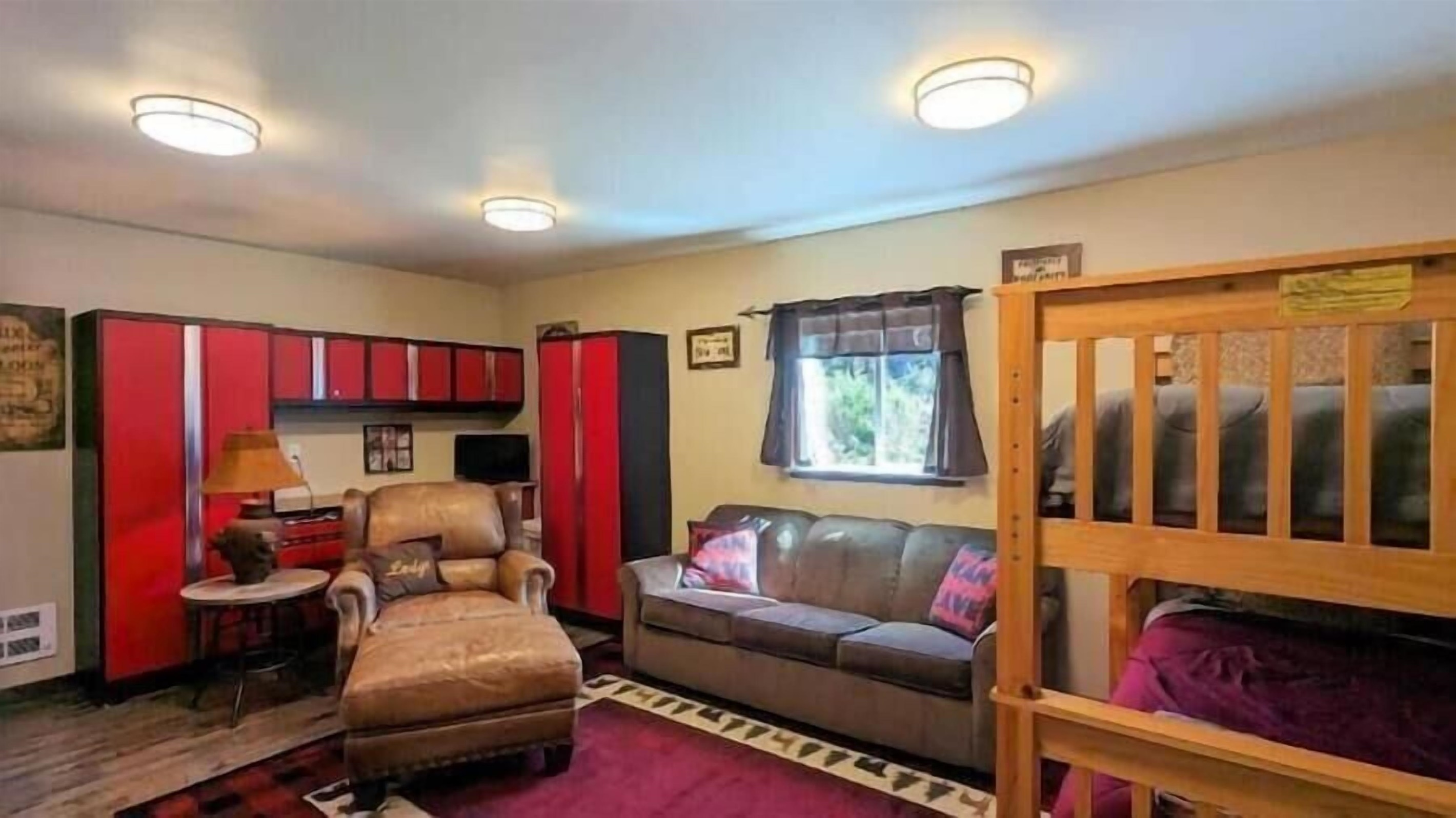 Man Cave - Office - Bunk Room