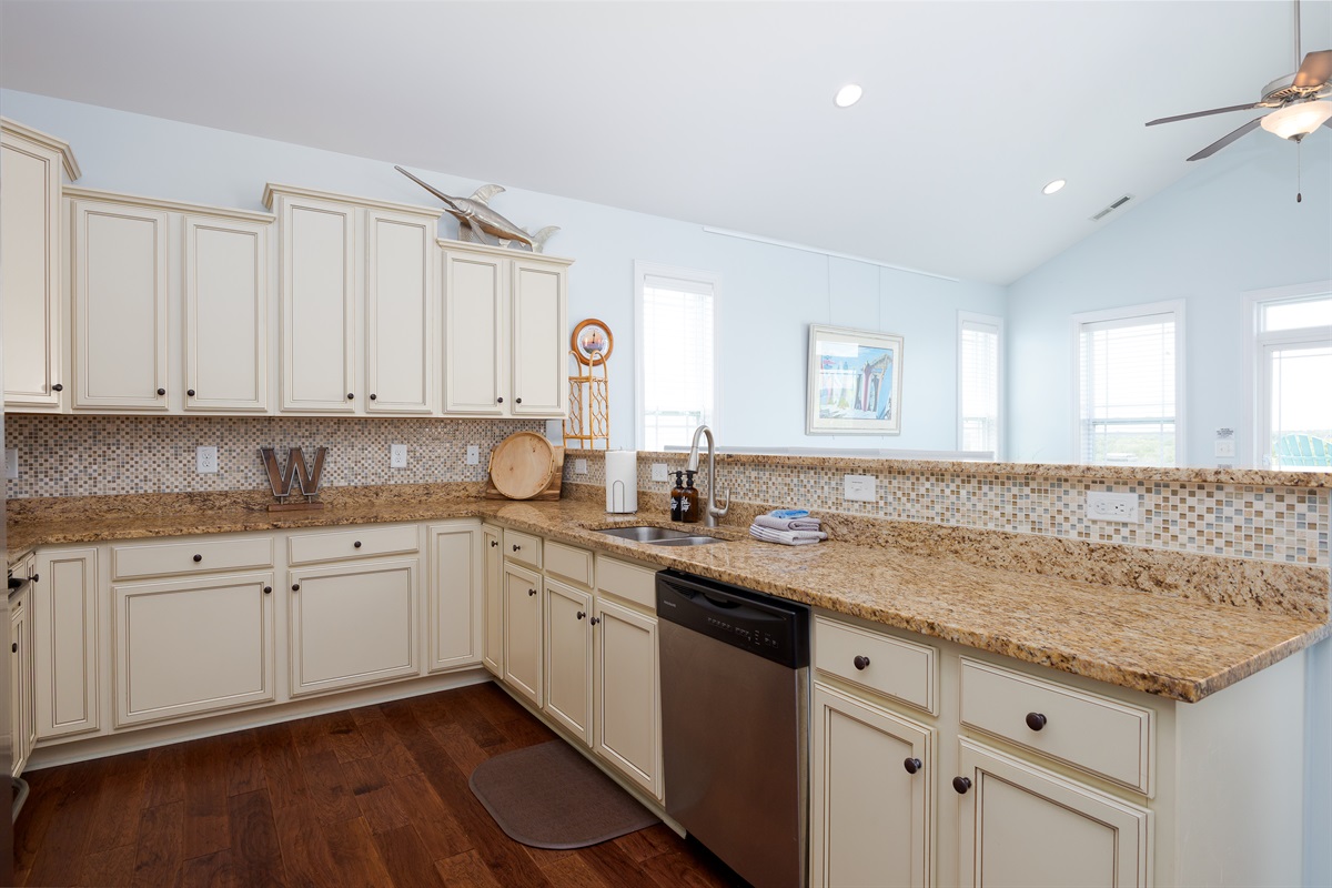 There's a clean, airy vibe throughout the kitchen