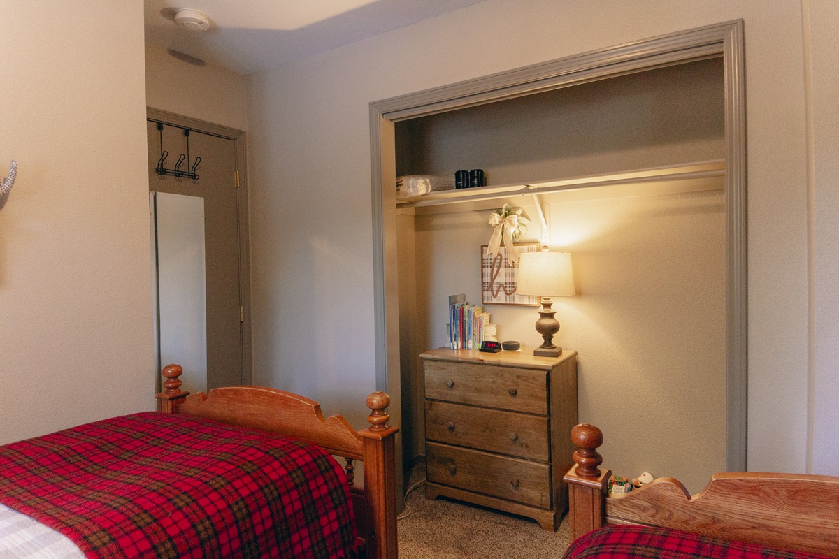 Twin Bedroom