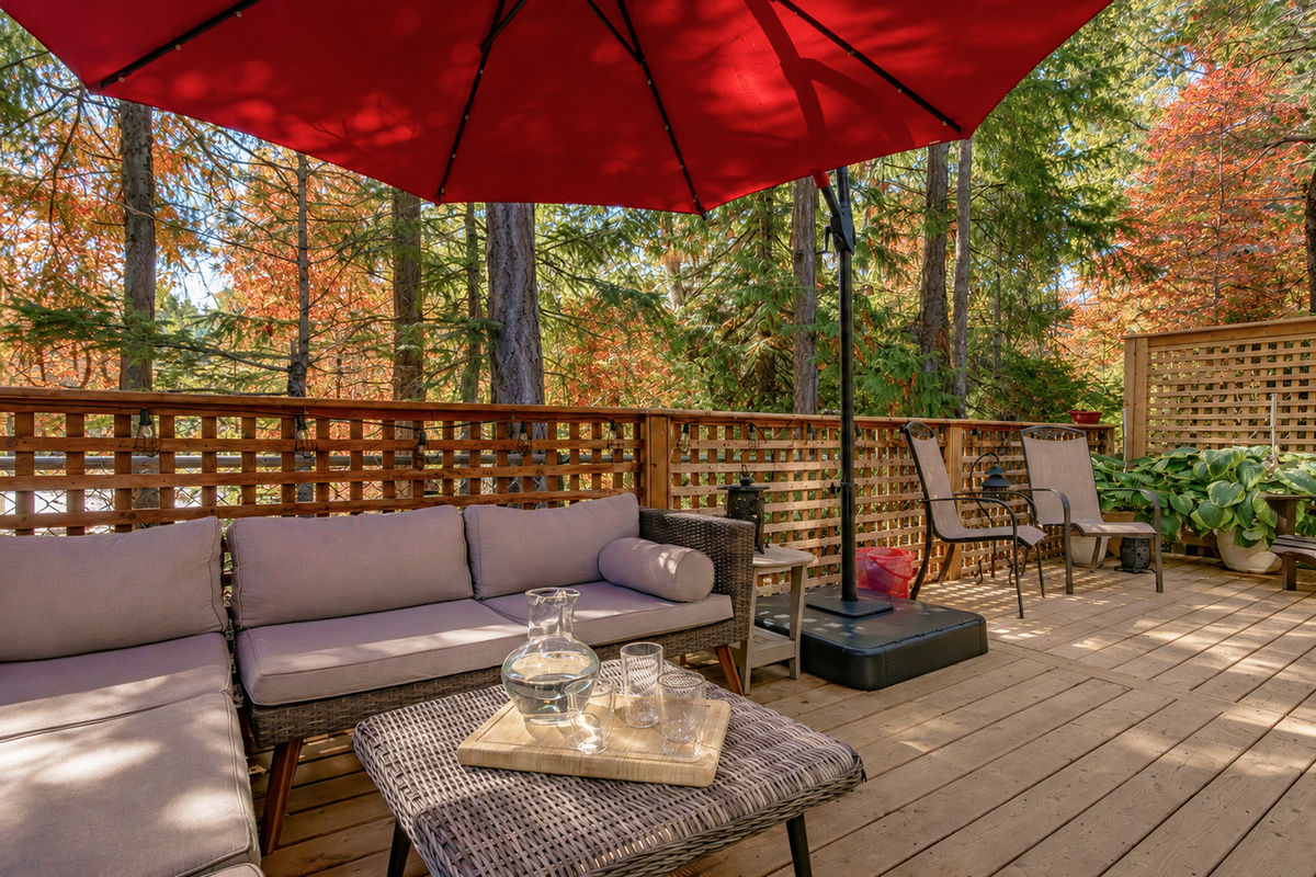 Oversized private deck with BBQ