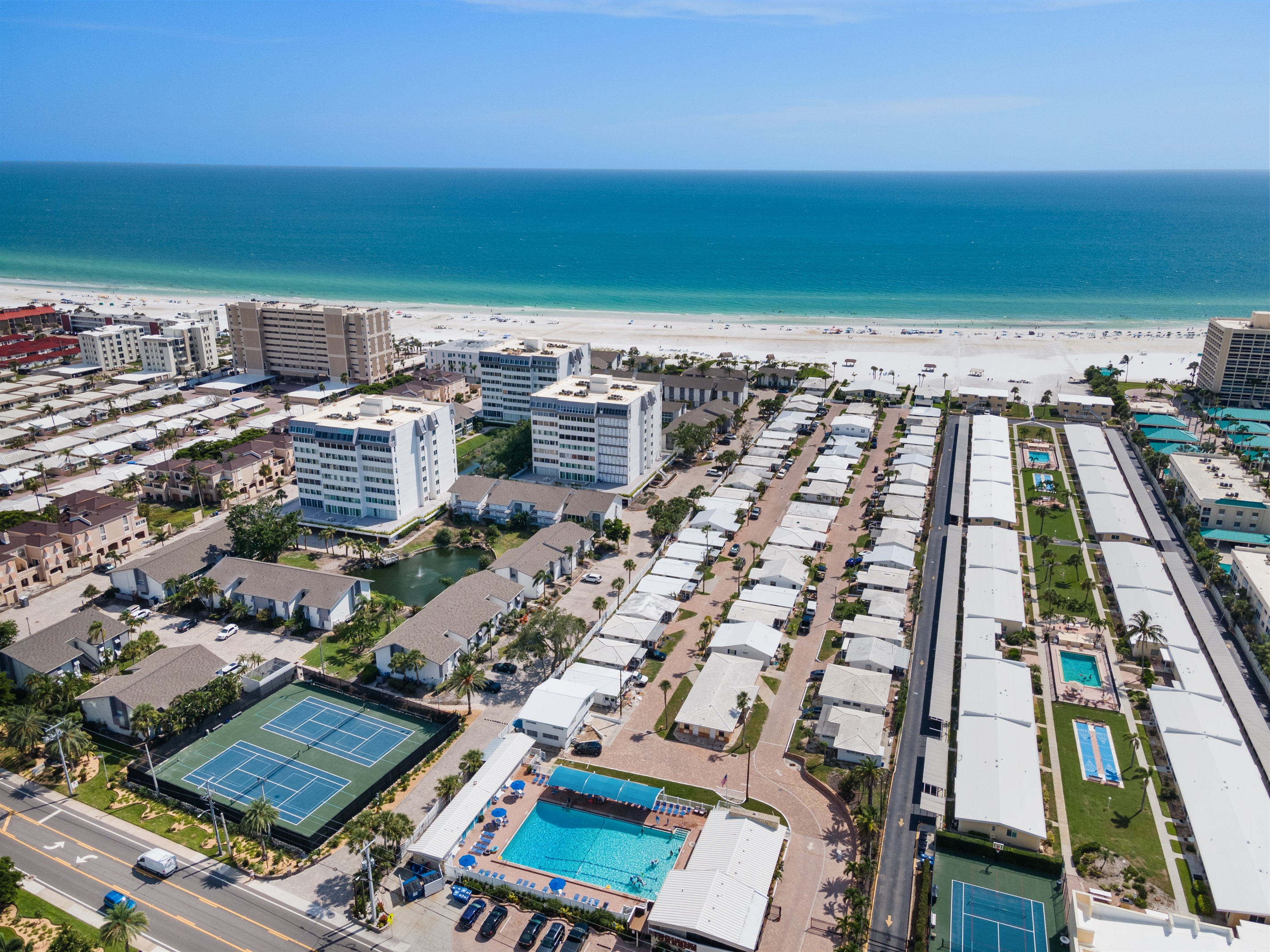 Pool to Beach Distance