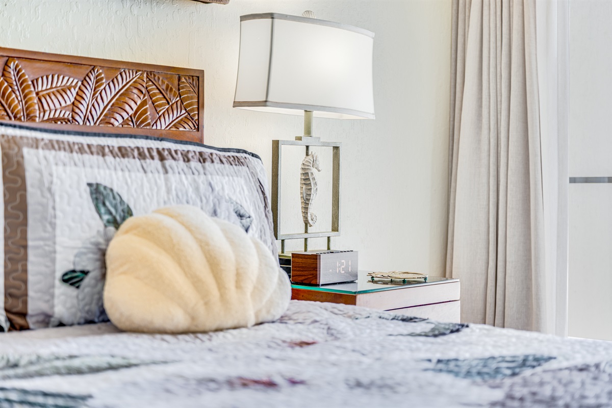 Soft beachy touches.