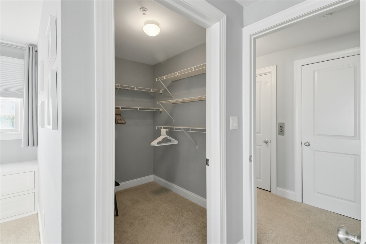Spacious walk-in closet for all your belongings
