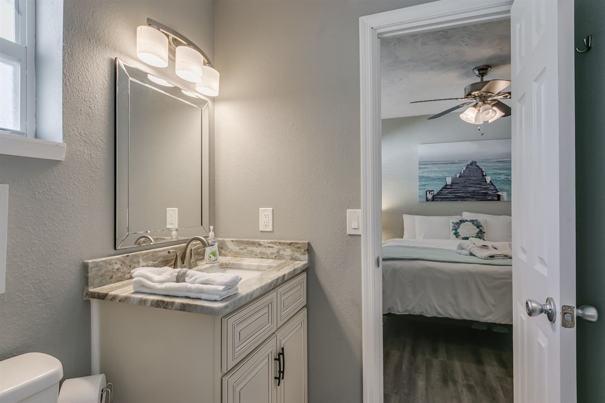 Jack & Jill Bathroom (Directly connects to King Bedroom #3 and King Bedroom #4)