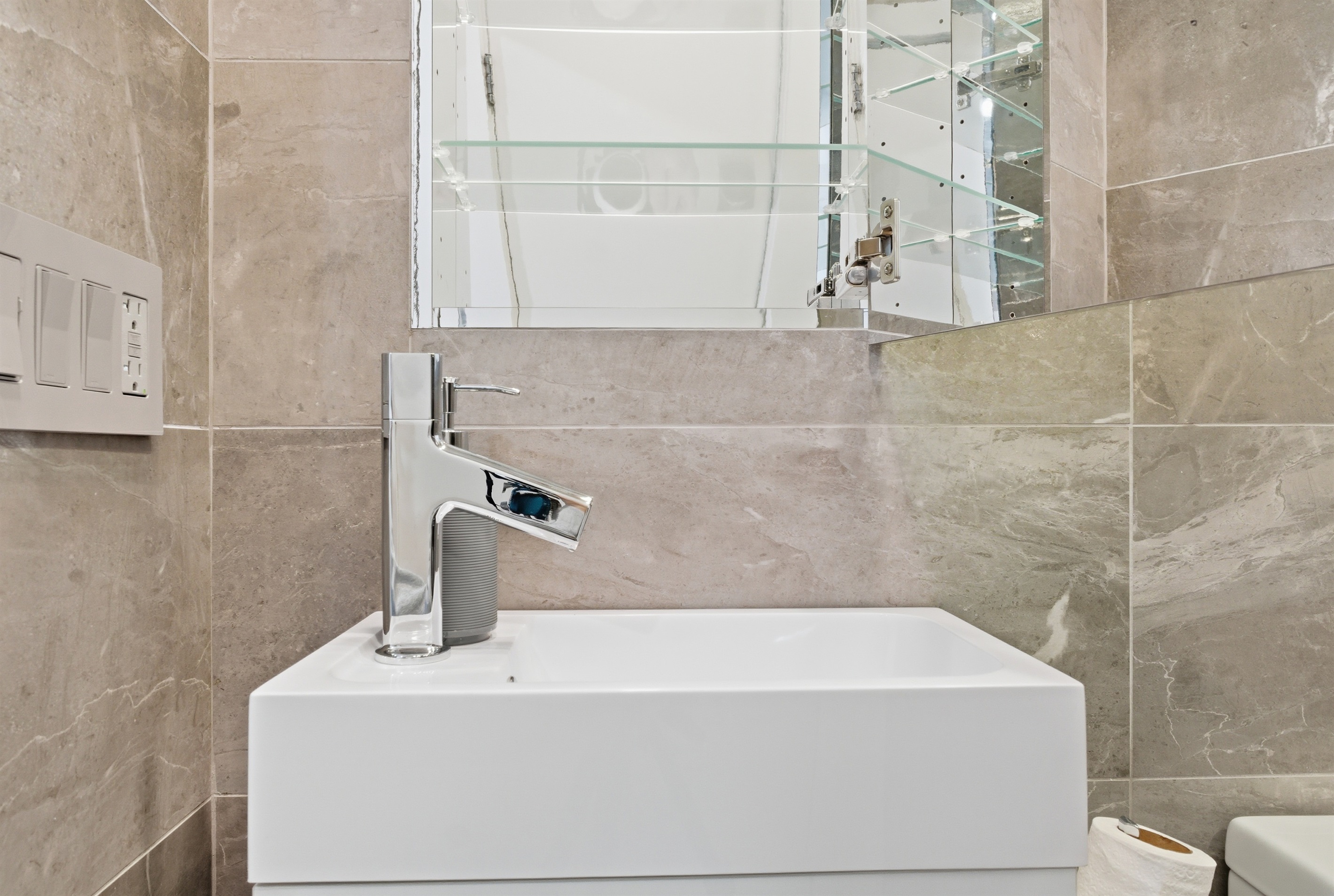 Hallway Bath - Small Sink with Medicine Cabinet 