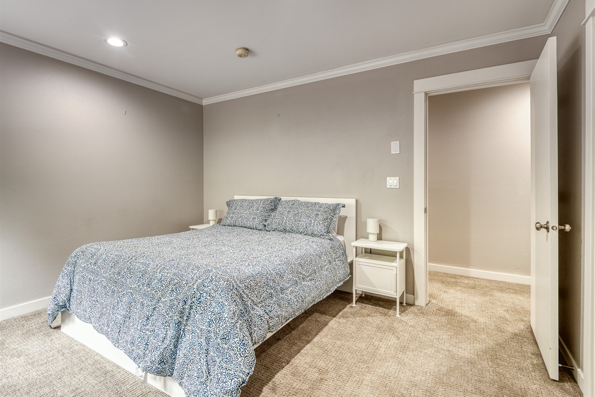 Queen Guest Bedroom