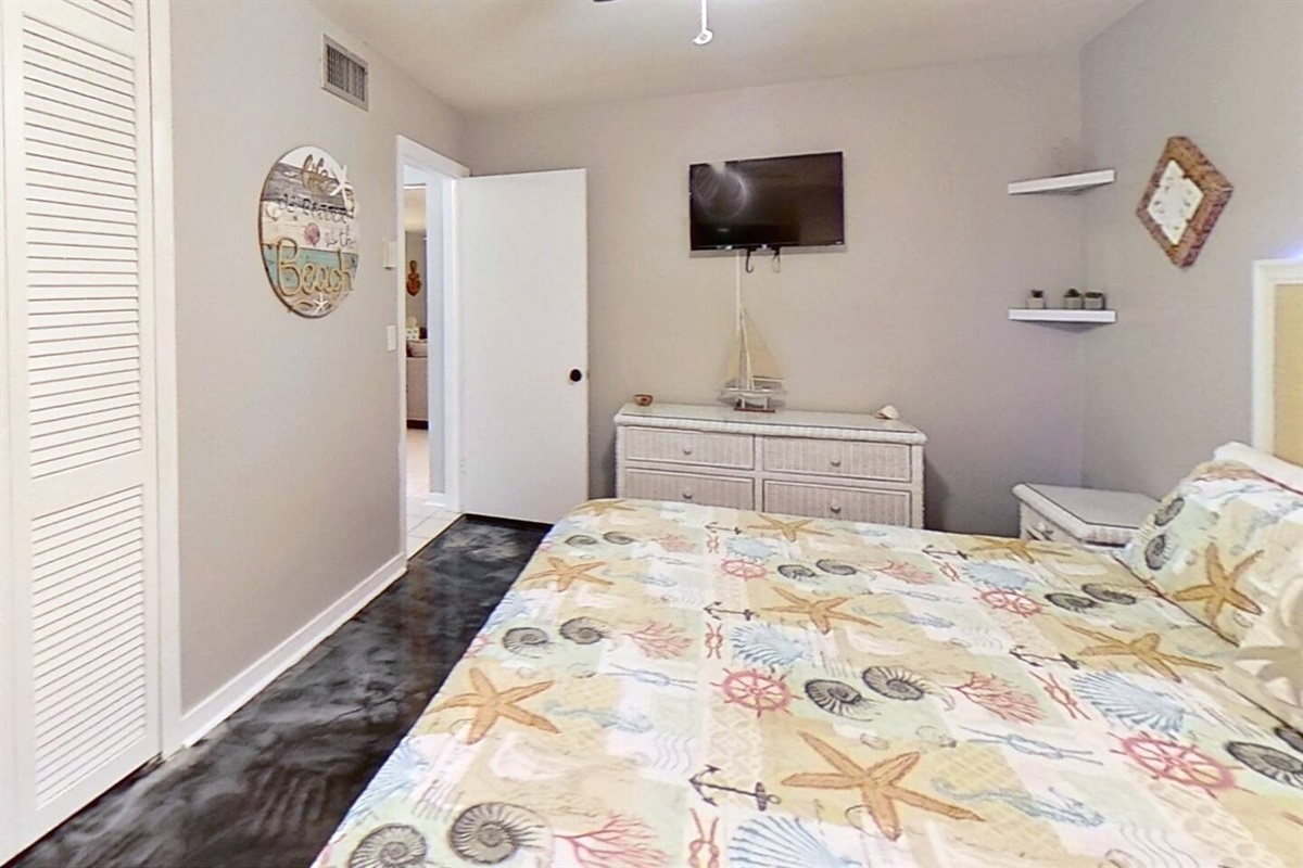 King Bedroom, view from other side, room is located on back side of house for increased privacy, includes blinds and blackout curtains as well for a mid-day nap