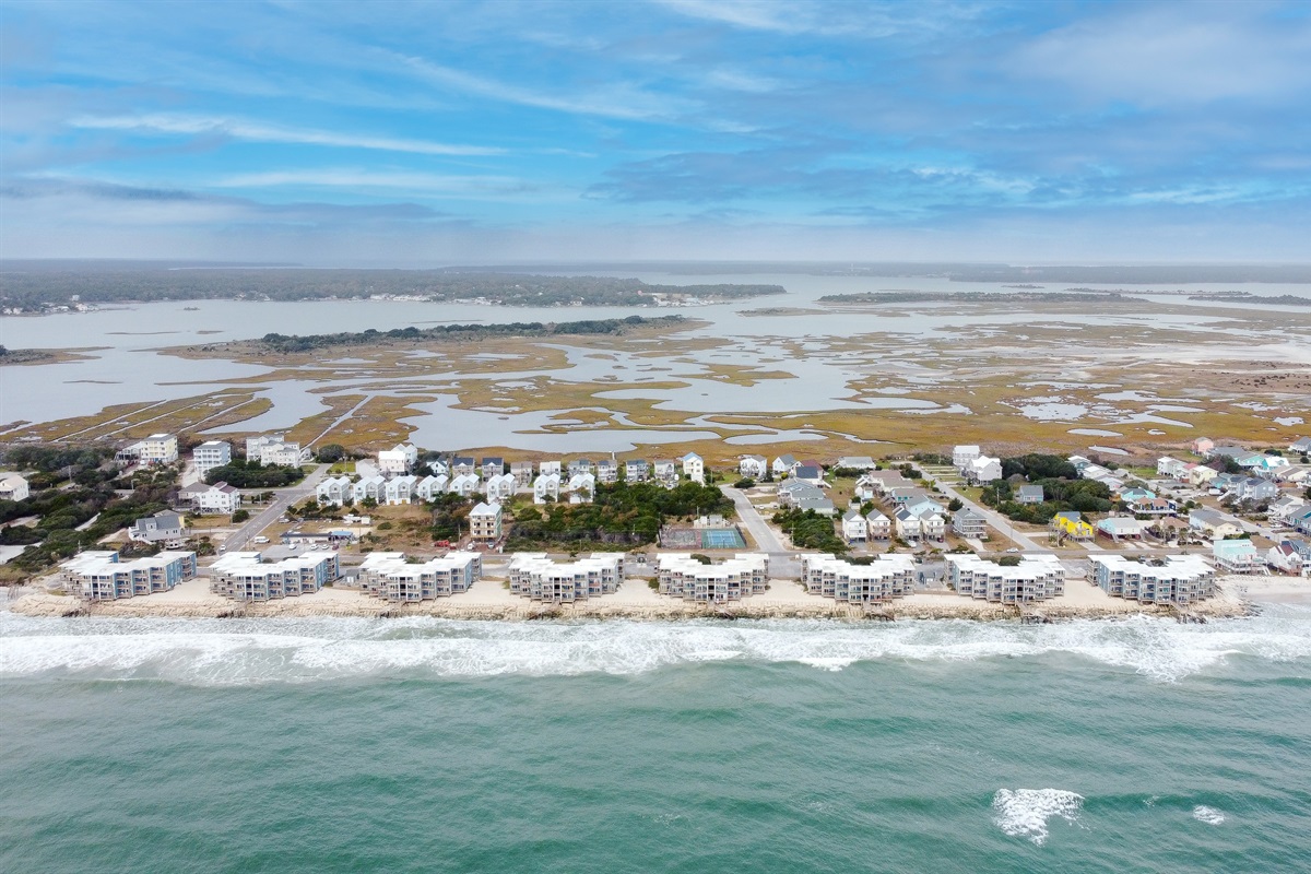 Close to New River Inlet for beachcombing and sound-side walks