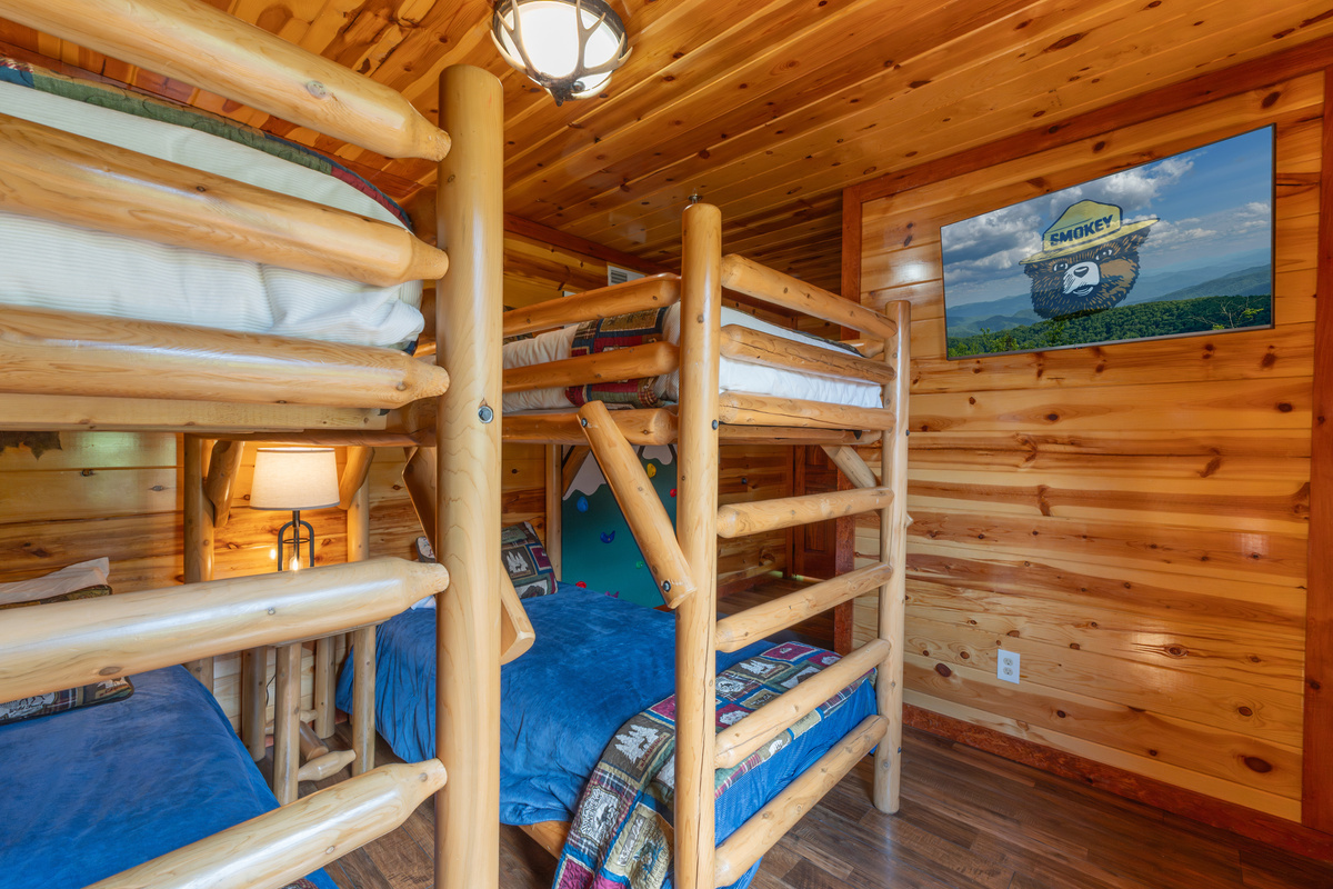 A little rustic, a little luxurious, the bunkroom provides the perfect adventurous yet peaceful retreat for your little ones.