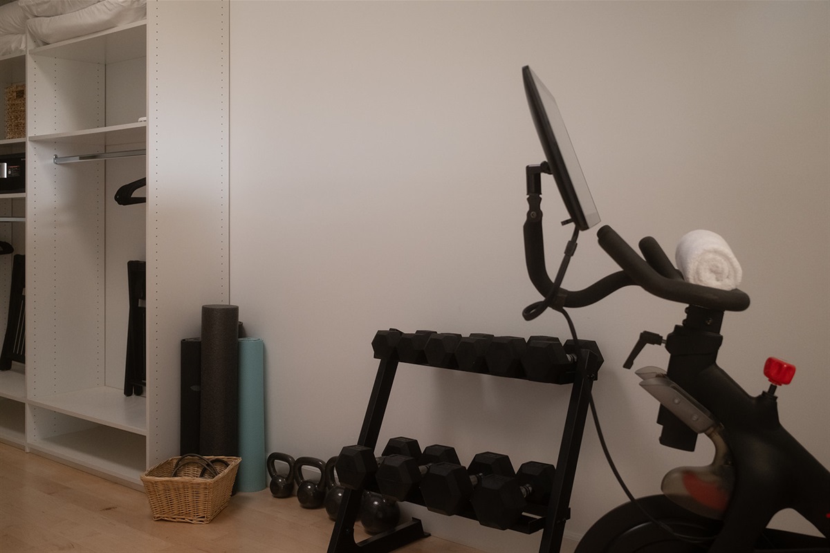 Fitness Room w/Peloton Bike