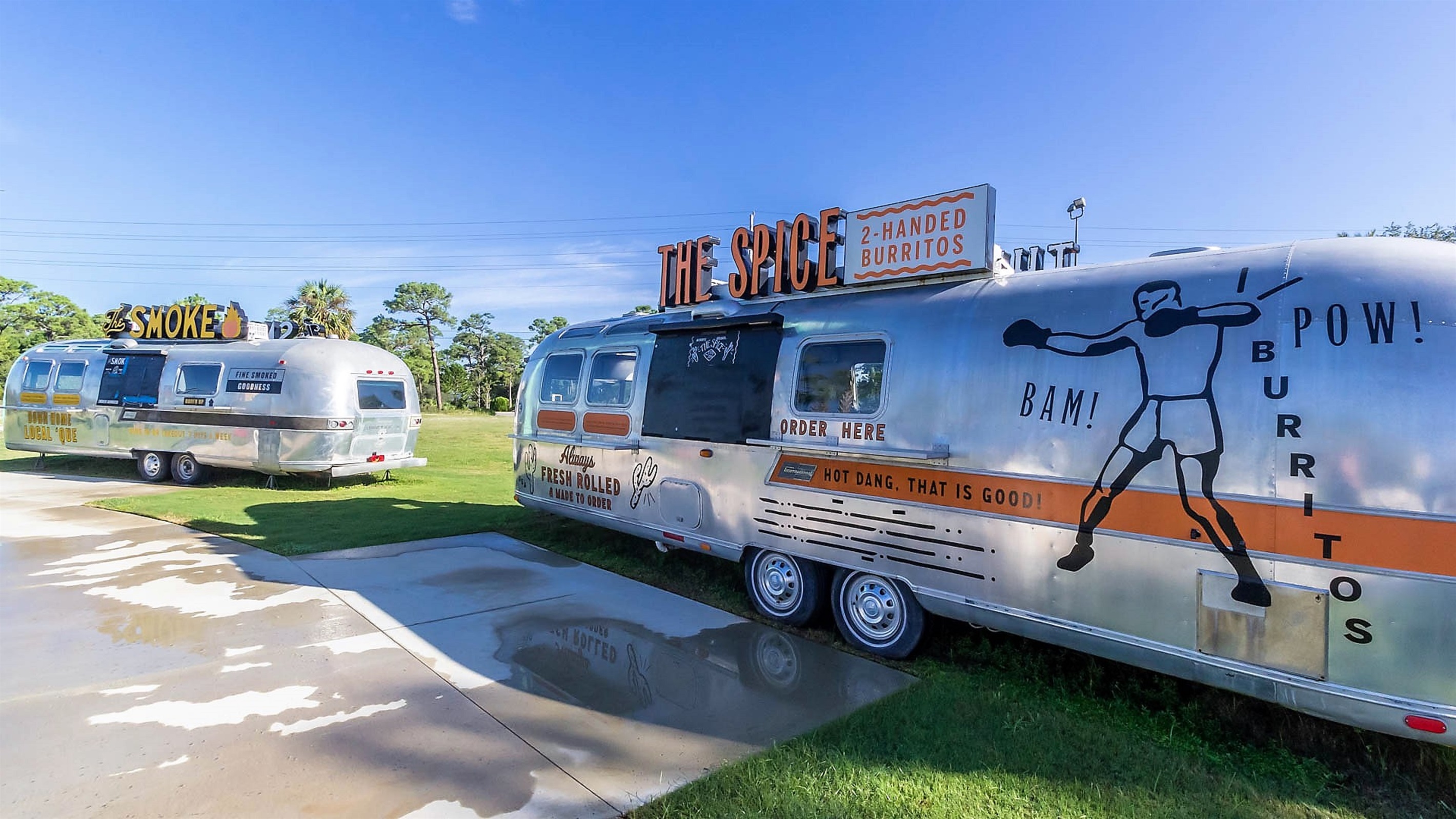 A taste of something special at The Beach Club. Our seasonal food truck brings a unique culinary experience to our guests. Come and discover the limited-time menu designed to enhance your beachside relaxation.