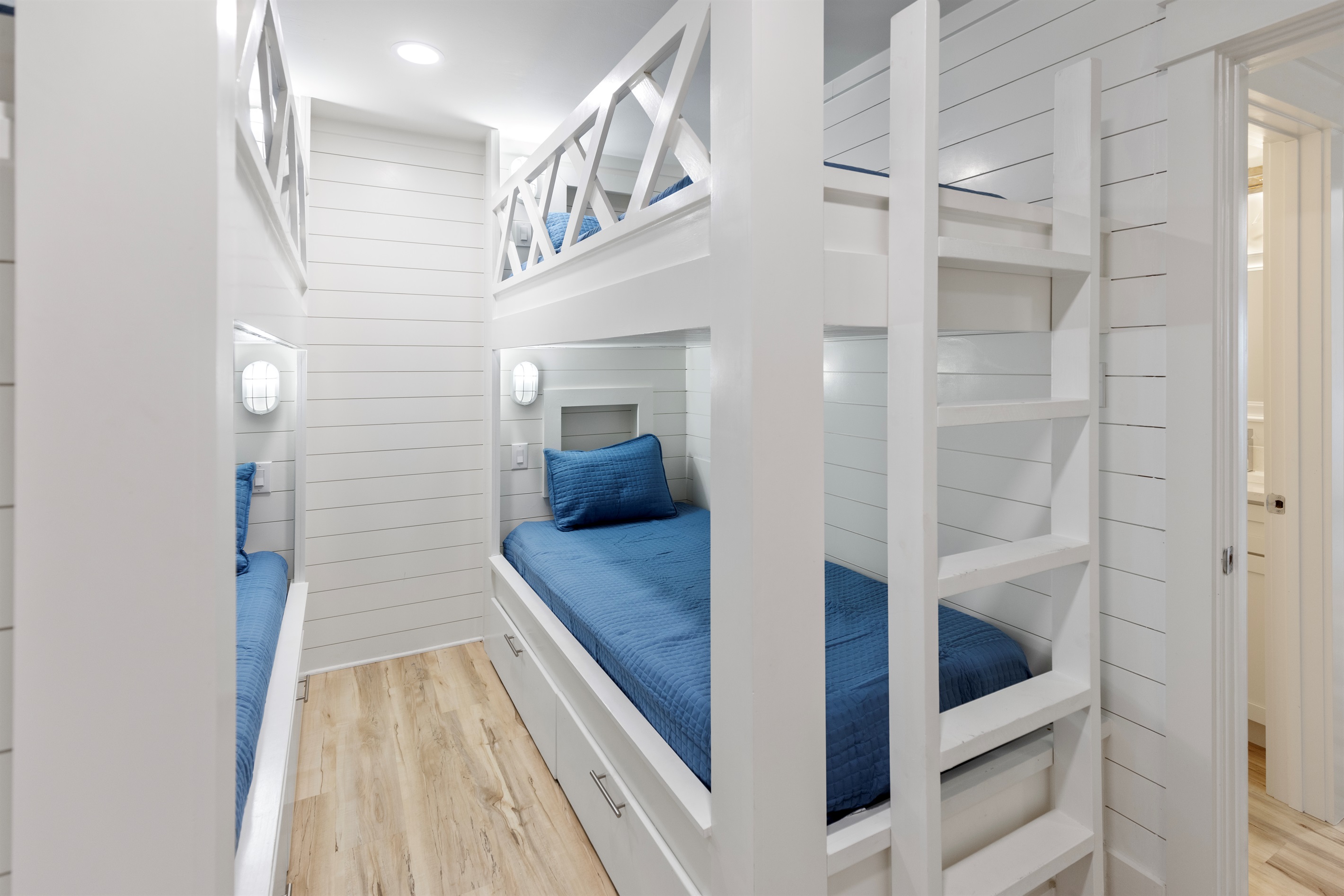 Bunk-Room