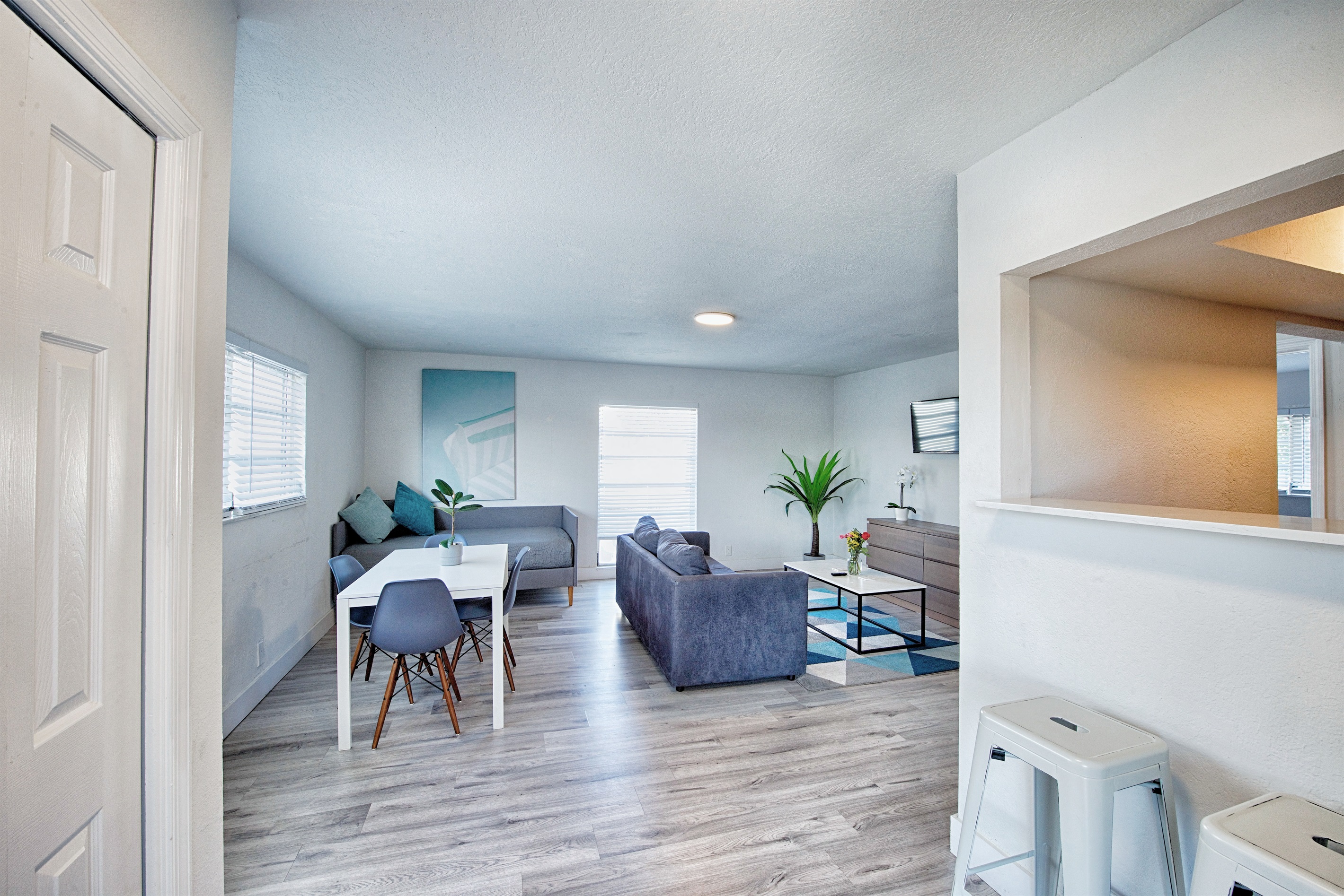Entry way with kitchen counter stools