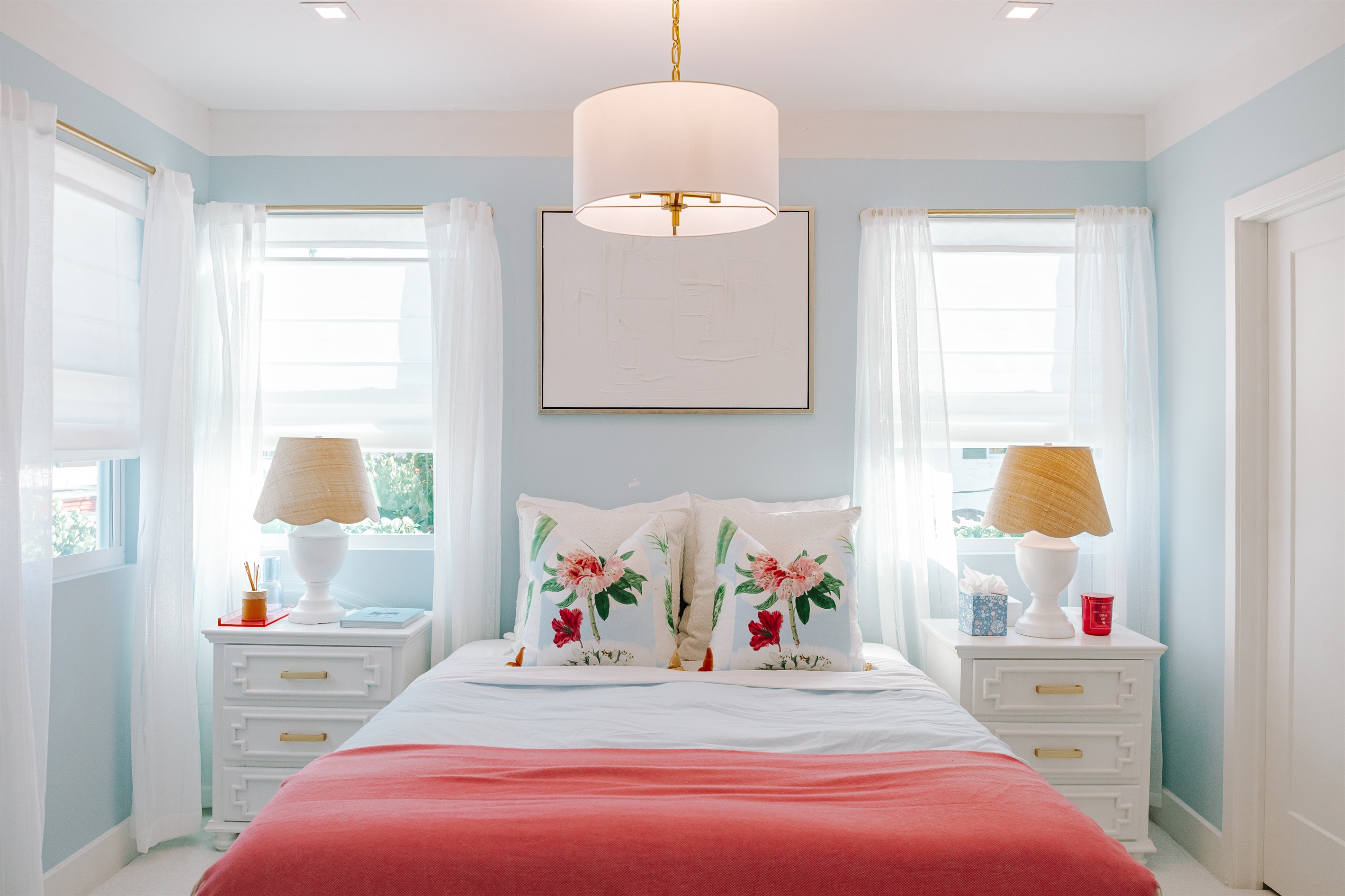 The main bedroom is carefully designed and decorated, containing an ensuite full bathroom and expansive walk-in closet.