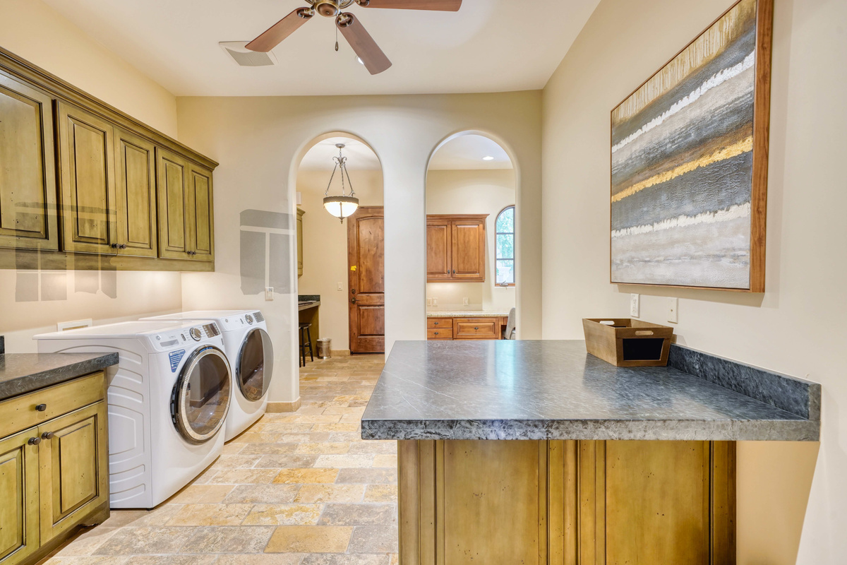 EPIC Sweetwater Estate | 5BR, Pool, Hot Tub & Casita — EPIC Sweetwater Estate | 5BR, Pool, Hot Tub & Casita, Scottsdale, Arizona — photo 86