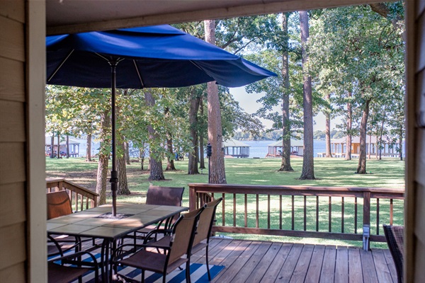Al Fresco dining... but make it with a view!