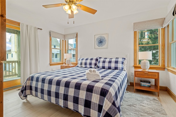 Bedroom 2 · Master, mid level