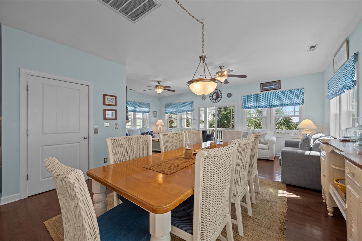 Dining table seating for 8