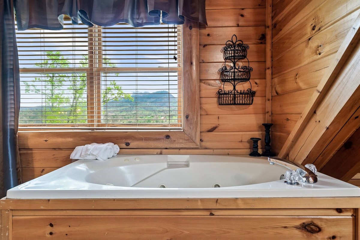 Upstairs master suite jacuzzi tub with beautiful views of Bluff Mountain