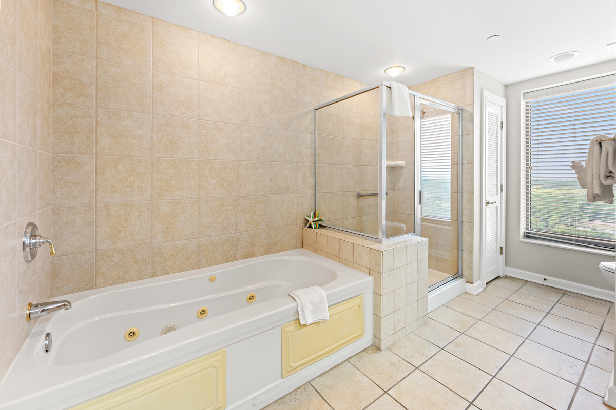 Beautiful Main ensuite with double sinks, jetted tub and stand alone shower