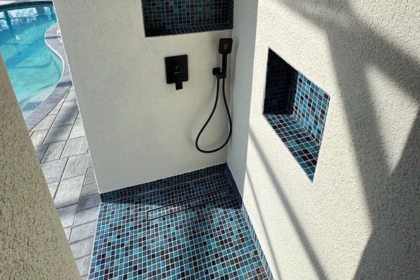 Outdoor bathroom with shower