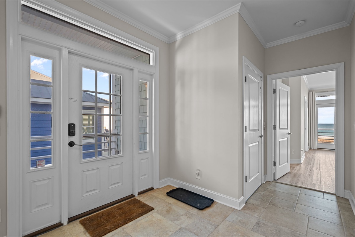 2nd floor foyer entrance