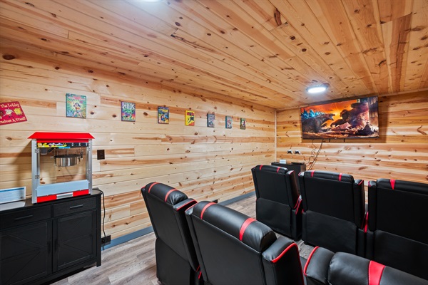Movie Room / Popcorn Machine