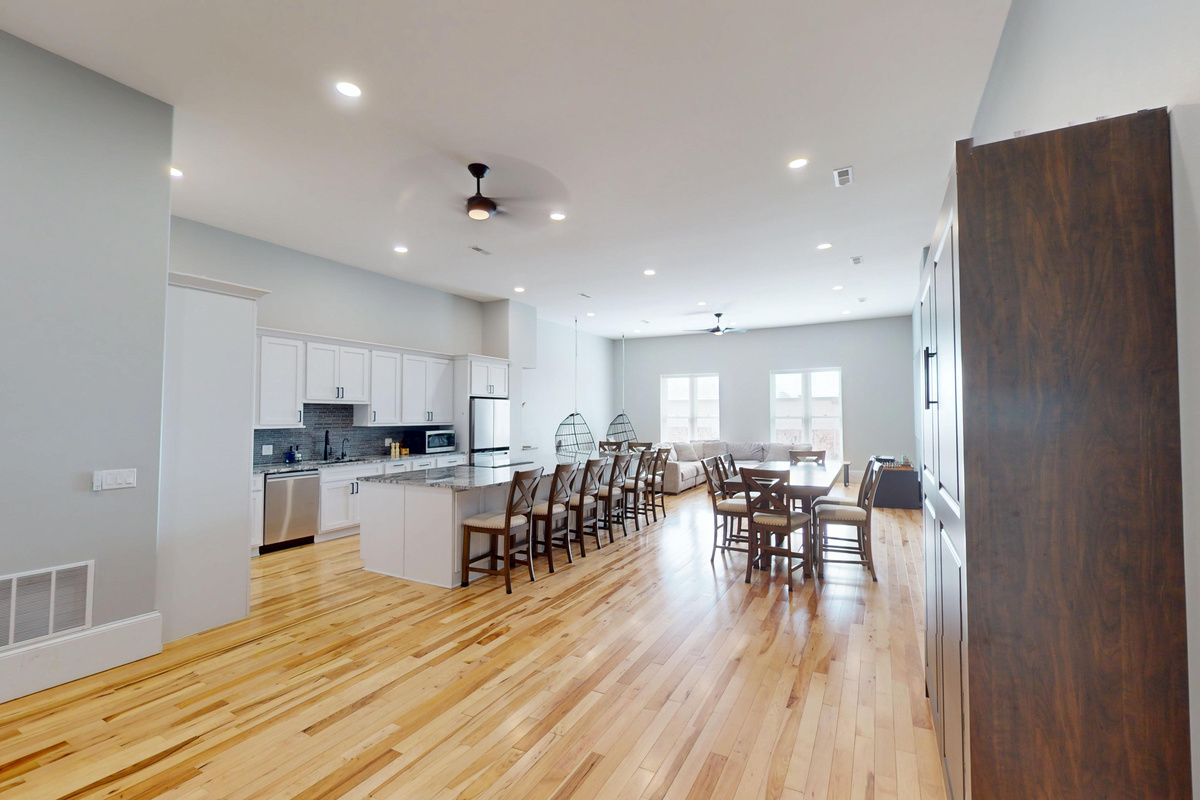 The view when entering the loft.