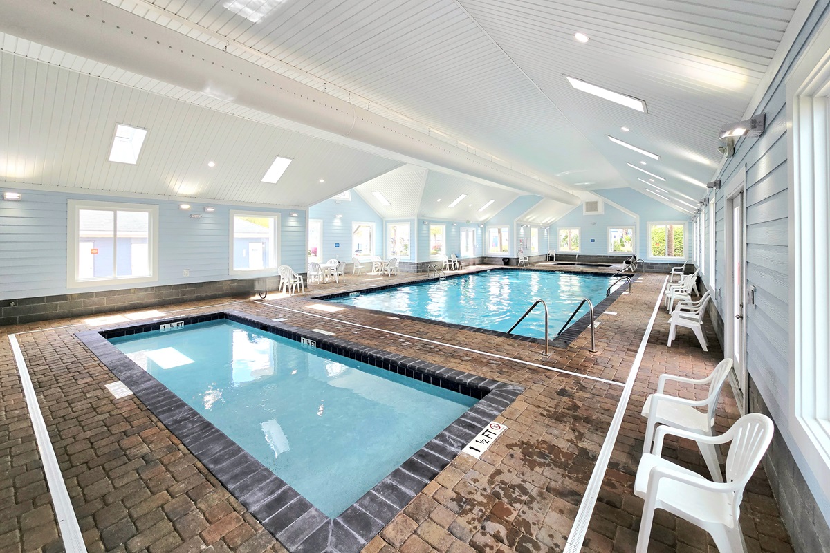 Indoor Pool and kiddie pool