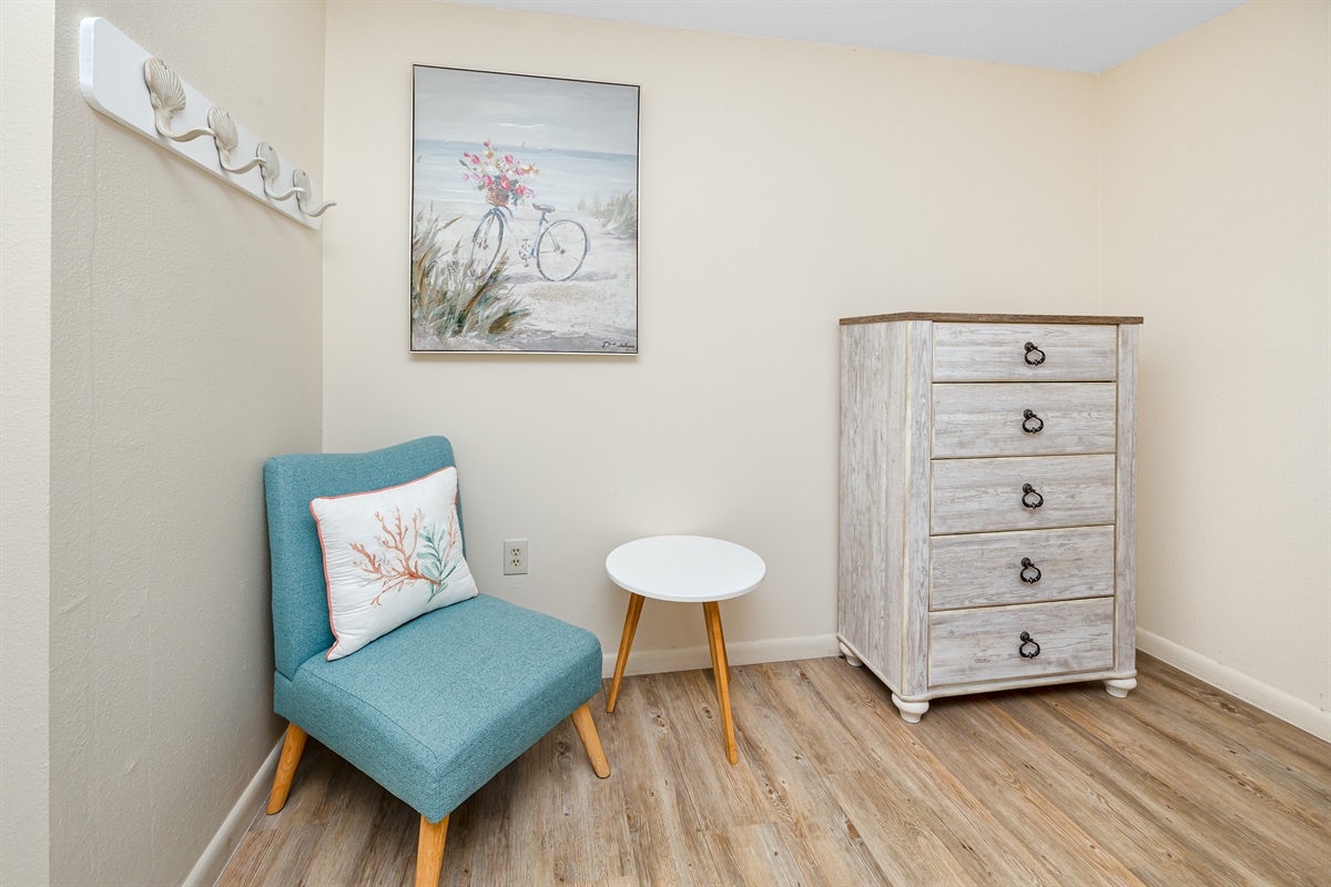 Perfect Space for Unpacking