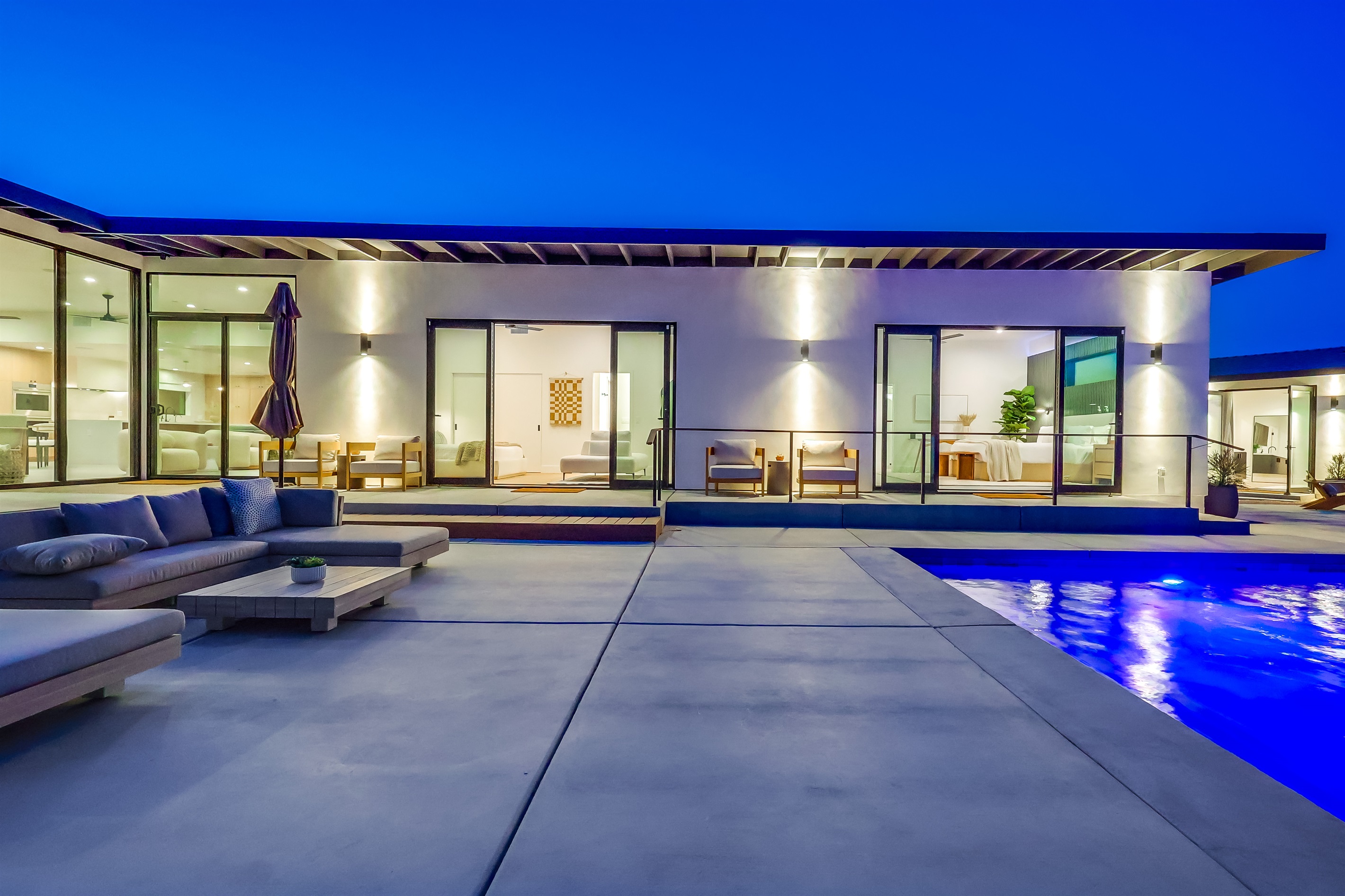 Evenings in the desert