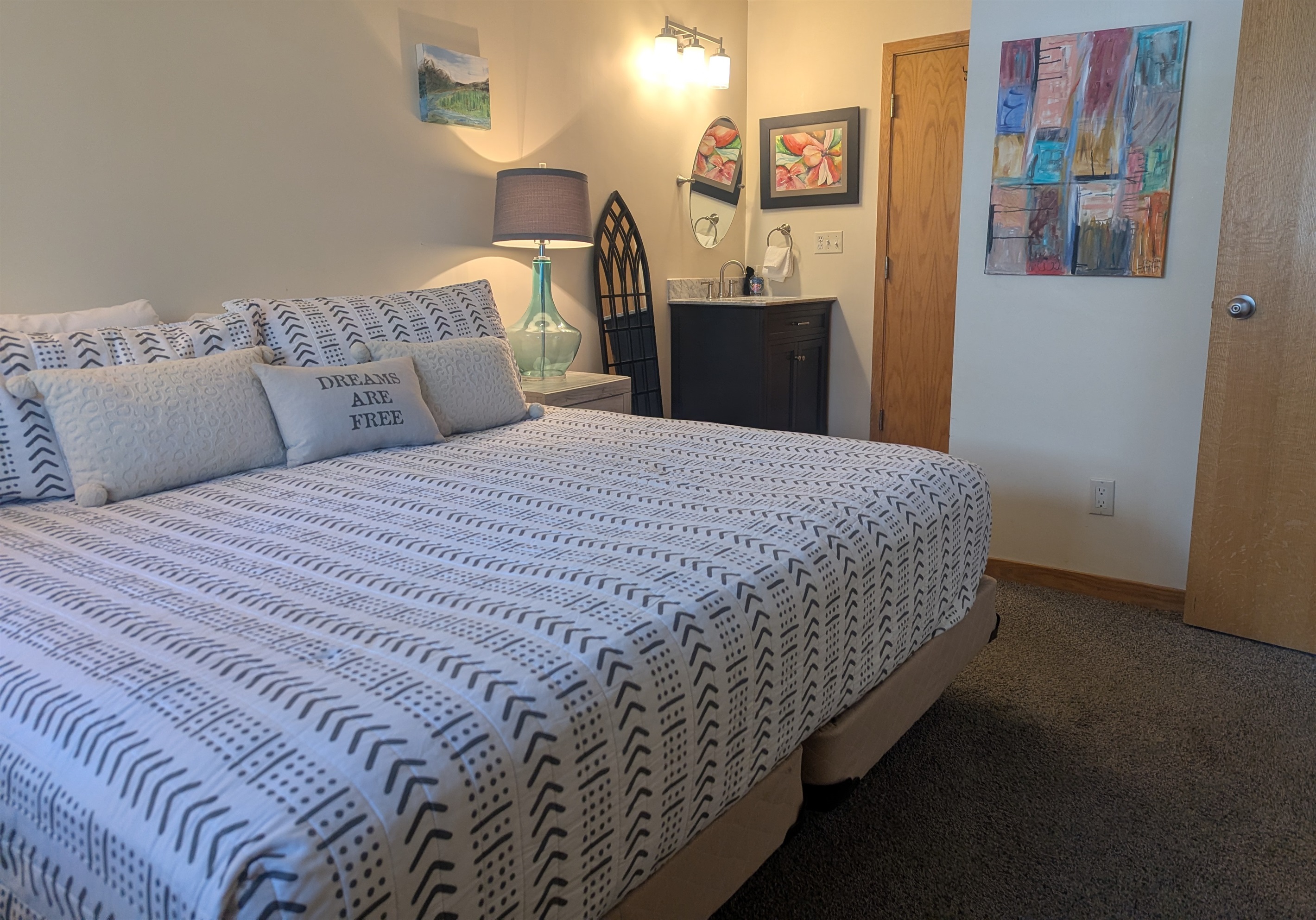 bedroom with separate vanity