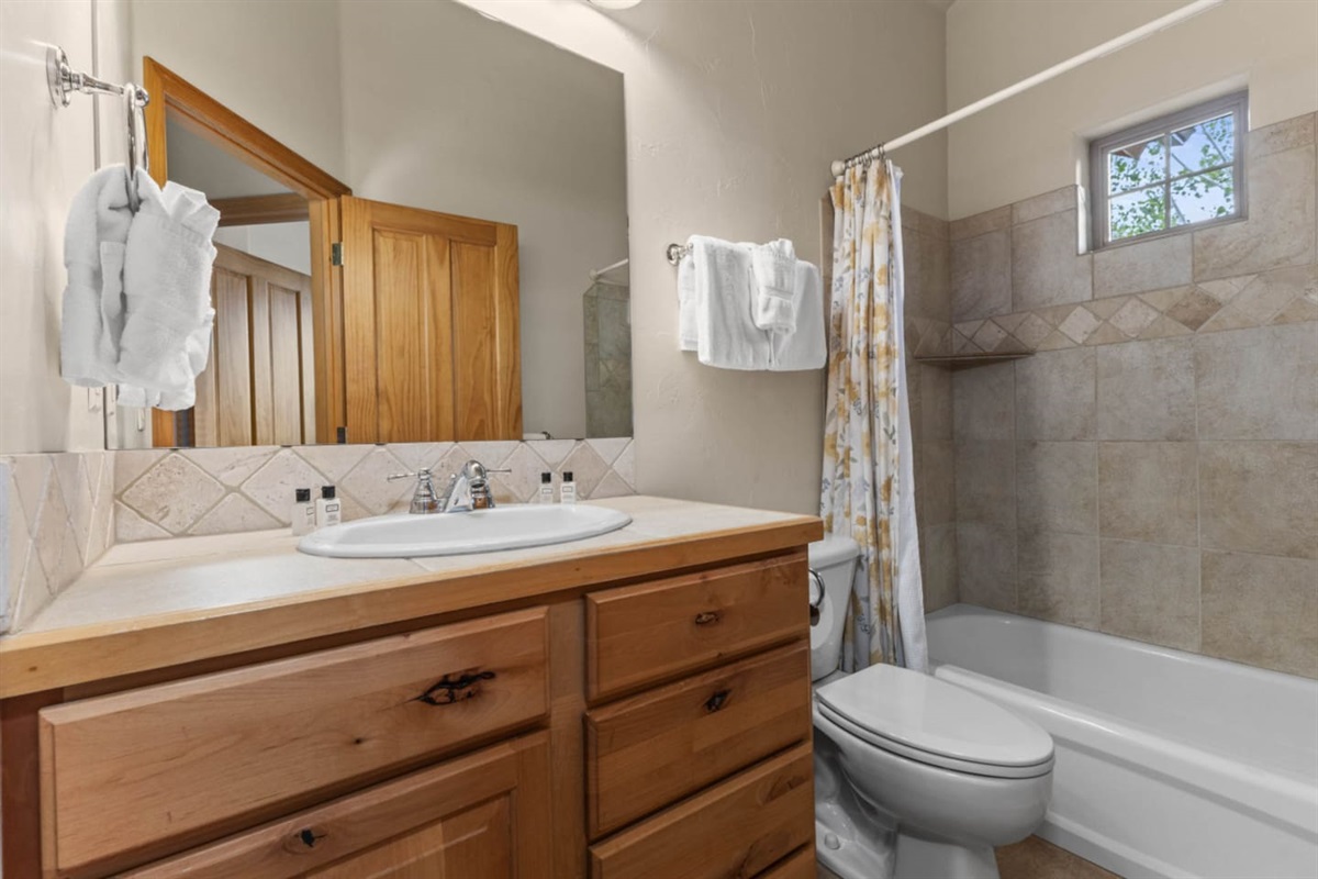 Shared Bathroom 2 | Toilet| Sink | Shower 