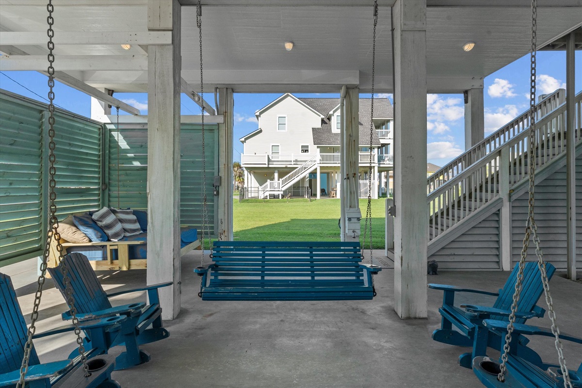31d7c22ef23441c394b837d0ea179760 Large | Beachhouse | Texas | TX | Vacation Homes | Galveston | Crystal Beach | Kokomo | Breezy Days | Beachfront Elegance | Sunrise Serenity | Southern Sands Property Management, LLC