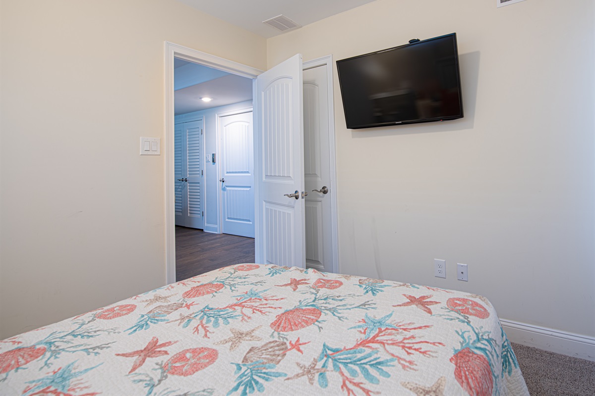 BR 3 Queen bedroom