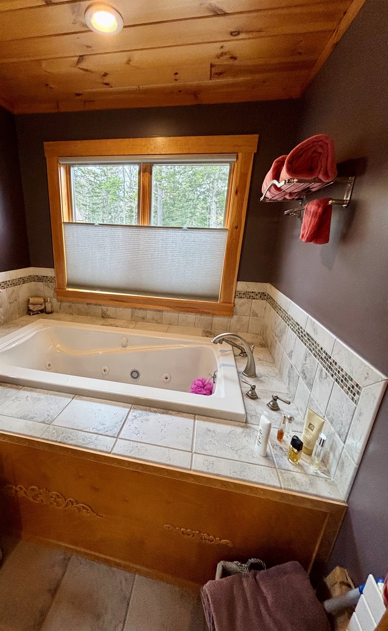 Jet tub in Master Bathroom