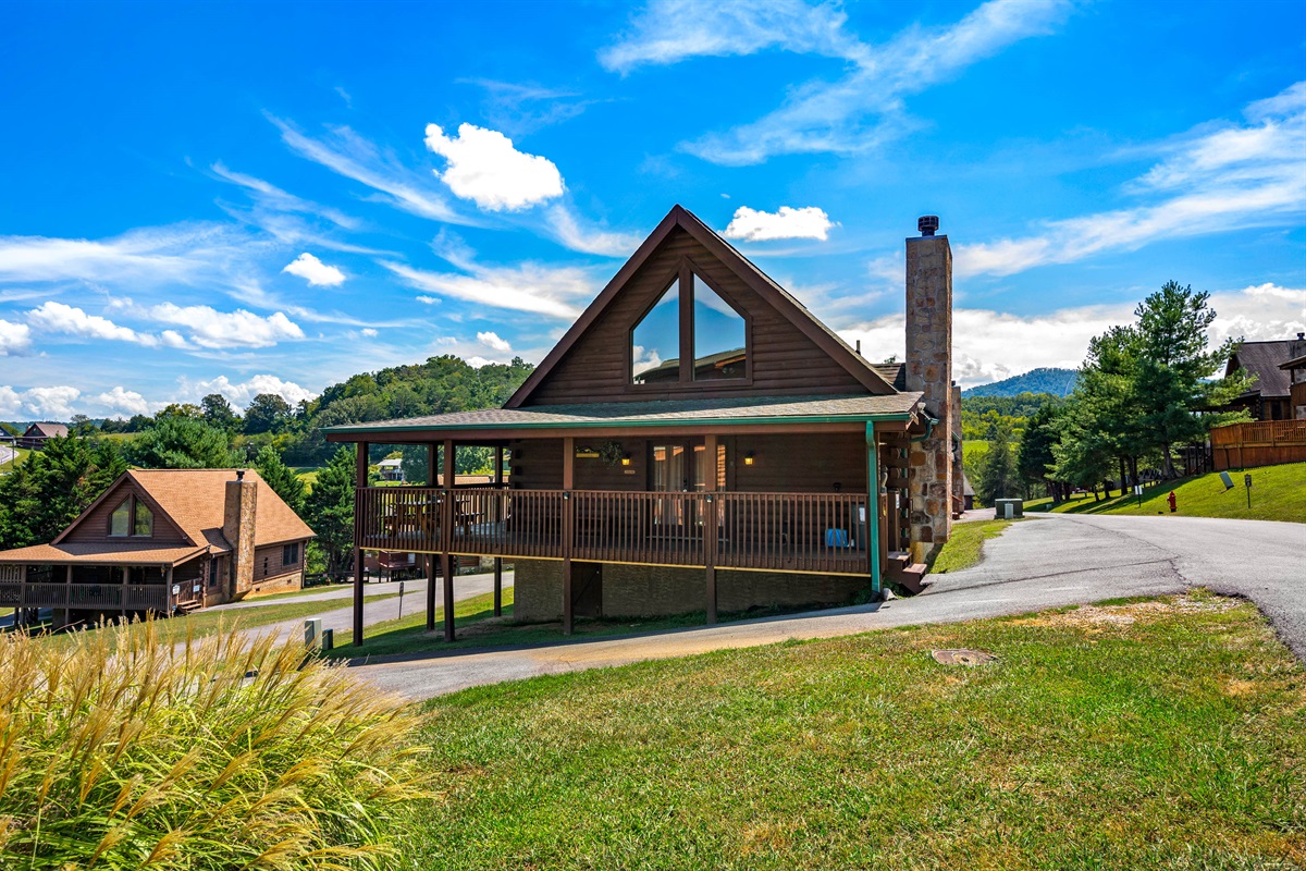 A charming cabin with a view you won’t forget