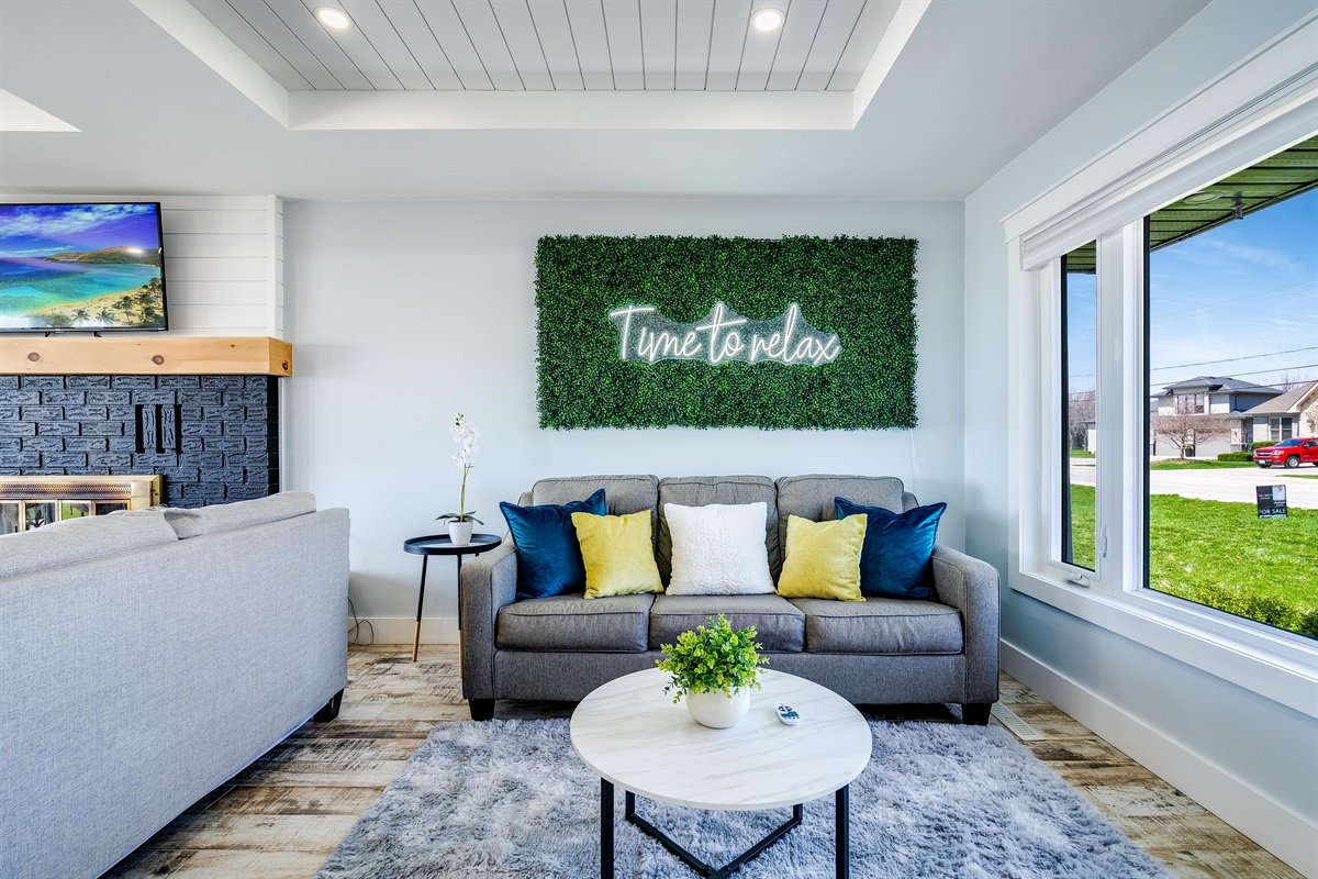 Minimal clutter for a gallery-like feel.