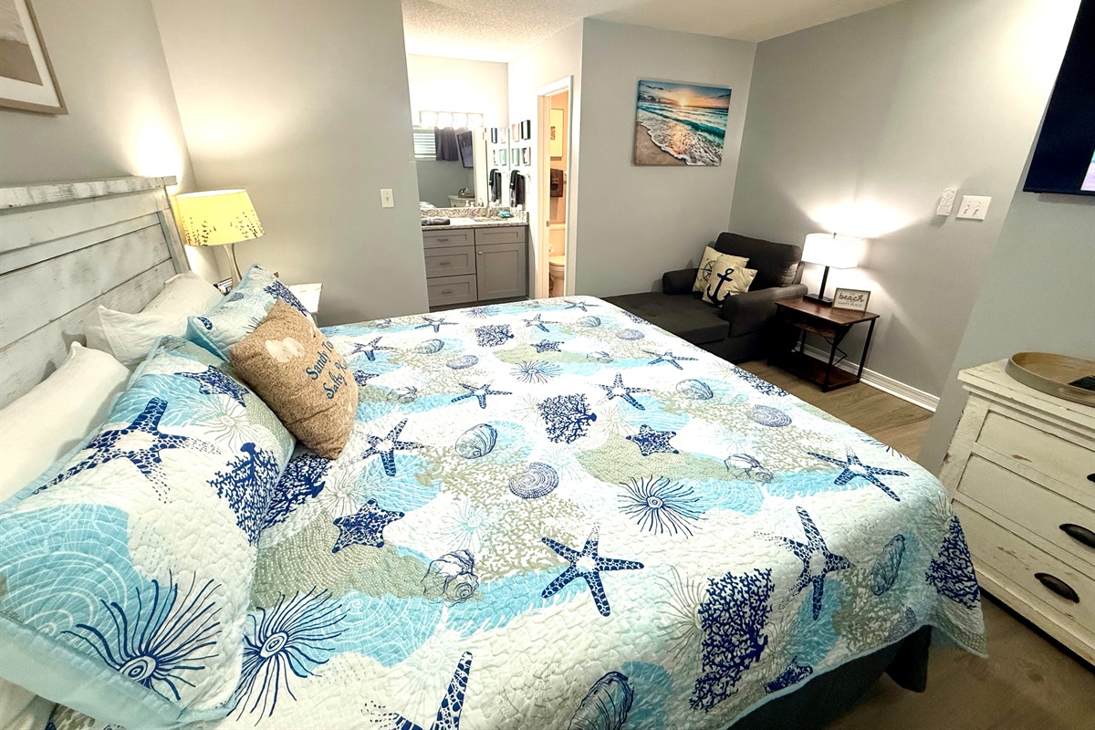 Upstairs Bedroom and Bathroom