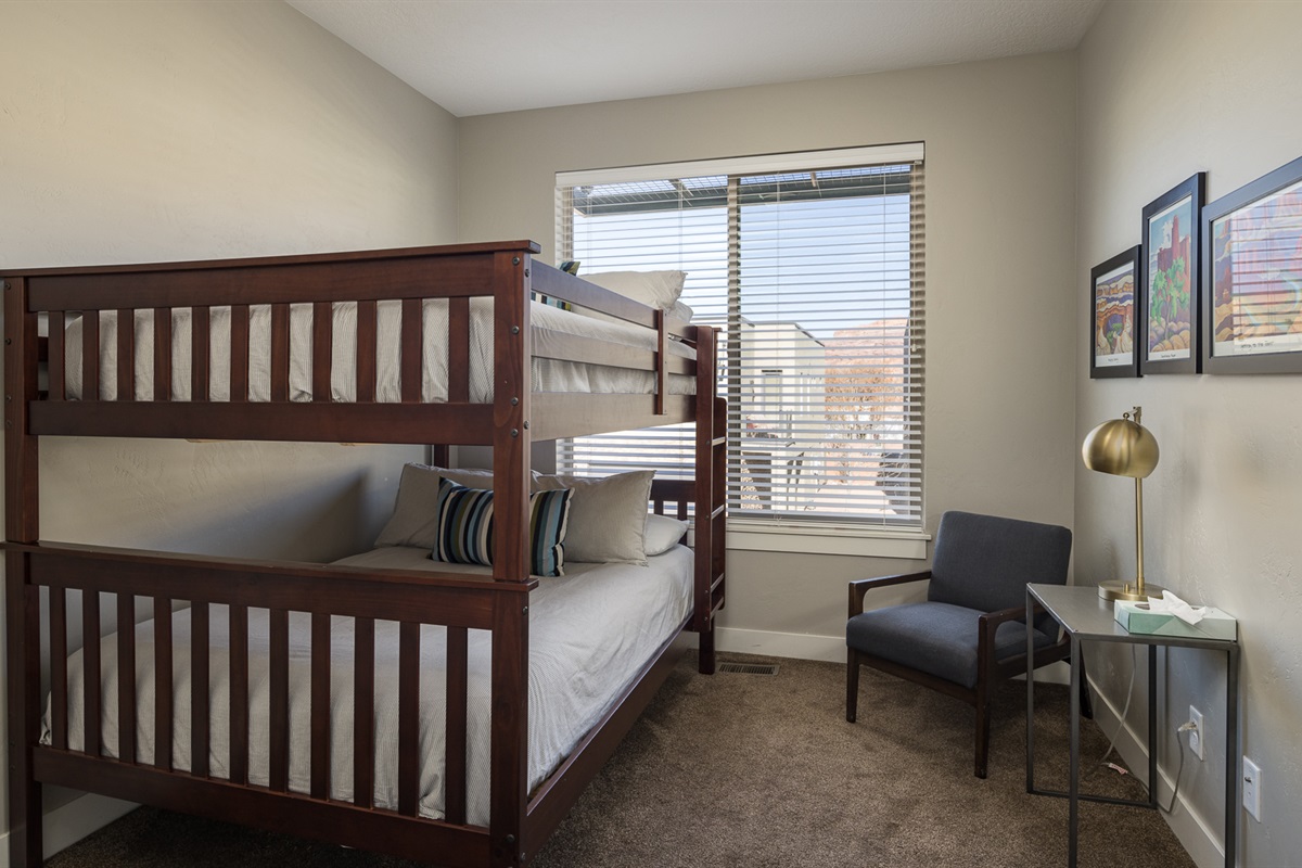 Bunk Room with Full Over Full Beds - Entrada 635